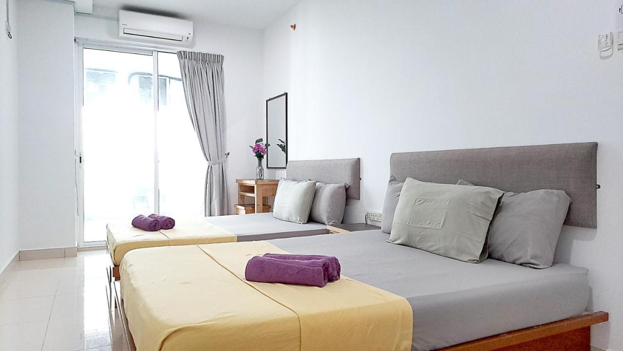 Mansion One Entire House 3 Queenbeds - Spacious Balcony Seaview George Town Buitenkant foto